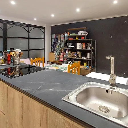 3 Bedroom Cozy In Alicante